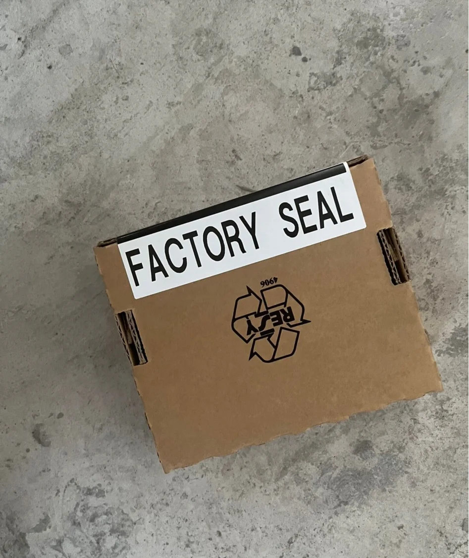 1PC NEW AB 1769-OW8 1769OW8  B  IN BOX BRAND