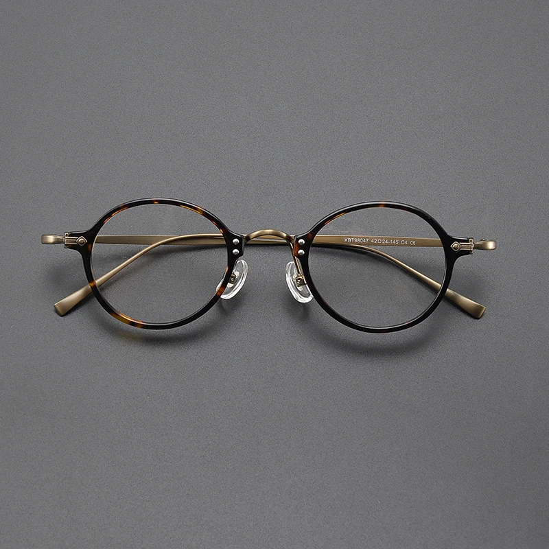 

Ultralight pure titanium oval retro glasses frame Japanese designer literary small frame optical prescription myopia glasses