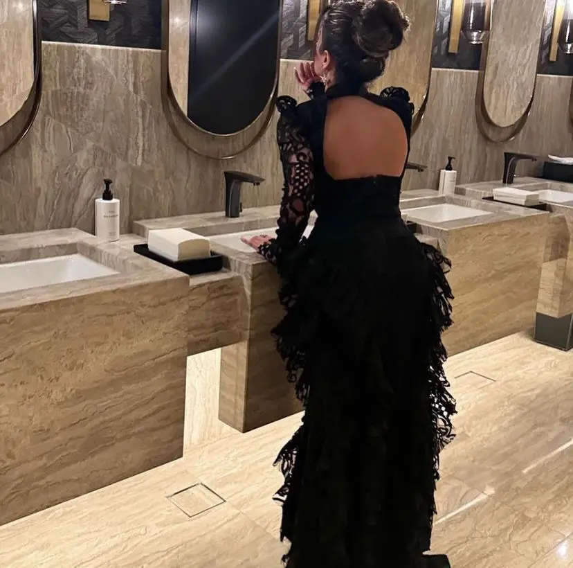 New Black Lace Evening Dresses Ruffles Design Elegant Prom Dresses Long Sleeves Saudi Arabia Women\'s Formal Wedding Party Dress