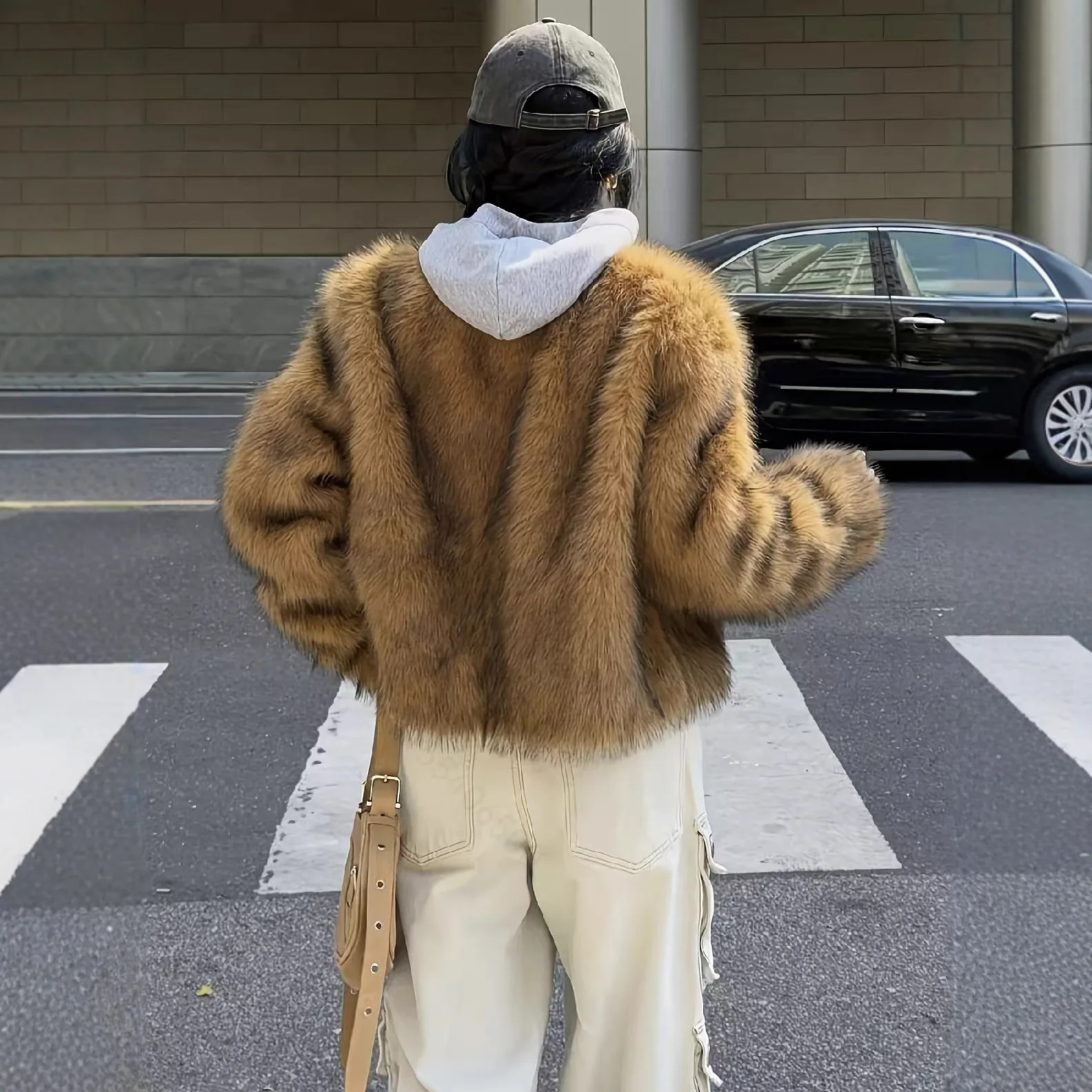 Women Faux Fur Short Coats Jackets Turn Down Collar Coat Thick Warm Y2k Streetwear Jacket Work Outerwear Autumn Winter 2025