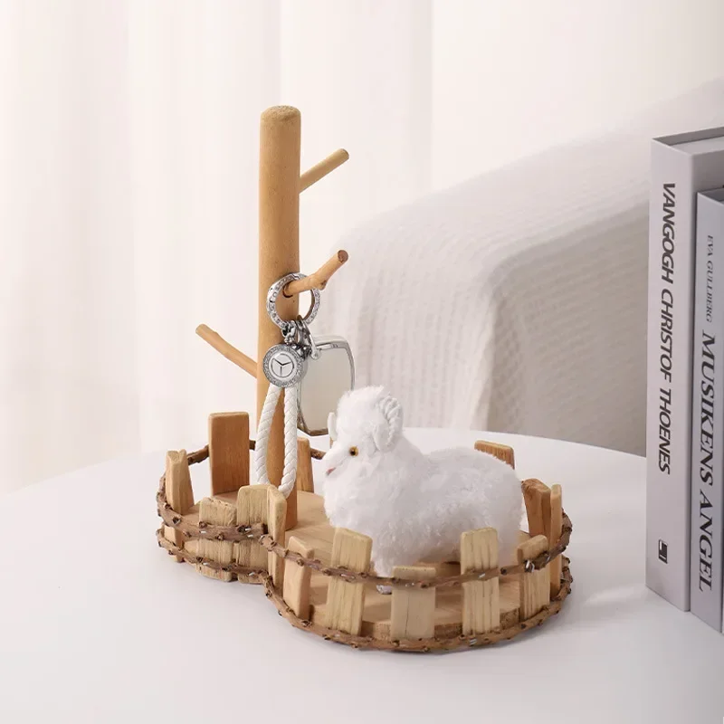 Entry door key storage tray, wooden ornaments, porch lucky cat new house housewarming decoration