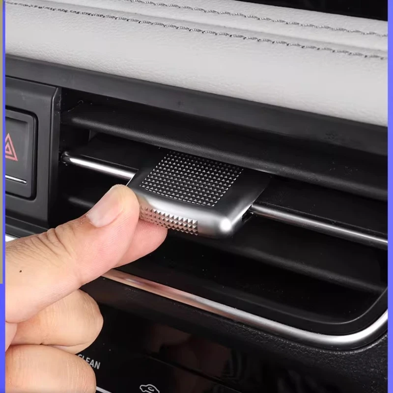 

Для Volkswagen Passat 2019-2024: Декоративные накладки на регуляторы кондиционера (аксессуары)