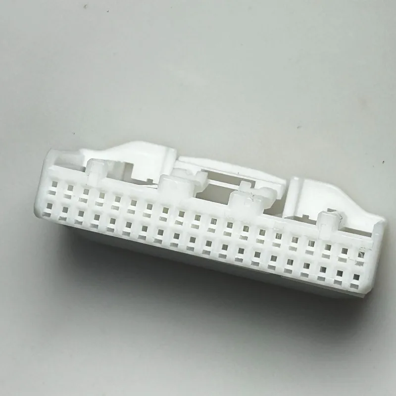 2PCS 1318389-1 Original 40-hole, new energy vehicle instrument, navigation, host plug, wiring harness 12169