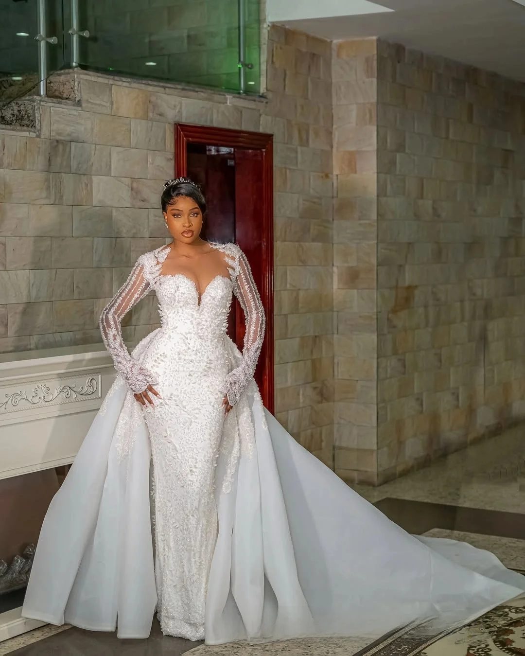 

Customized Sheer Neck Shinny Appliques Beads Wedding Dress with Removable Skirt Vestido De Casamento Long Sleeves Bridal Gowns