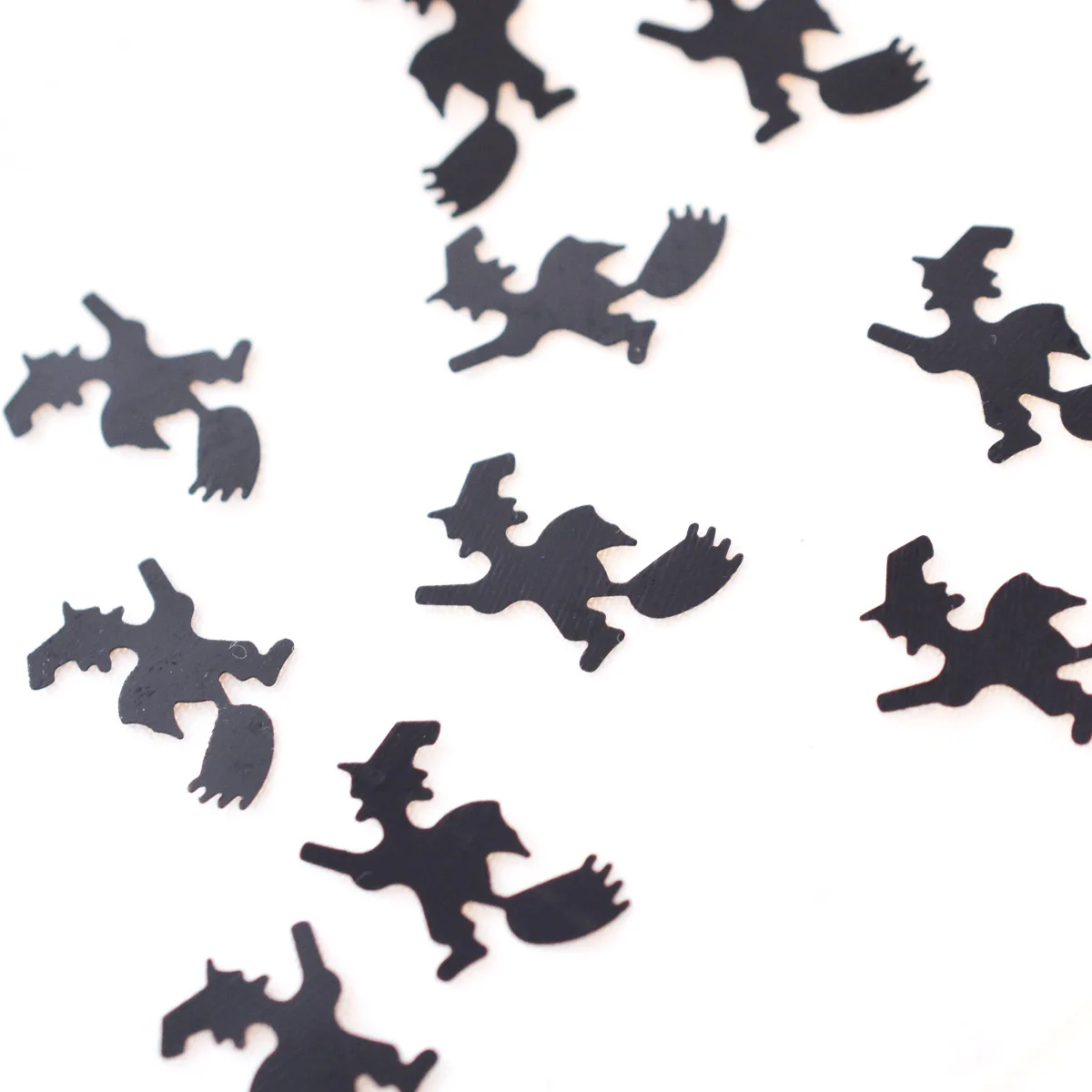 

Witch Paper Scraps Halloween Decoration Confetti Dining Table Decorations for Tables Black