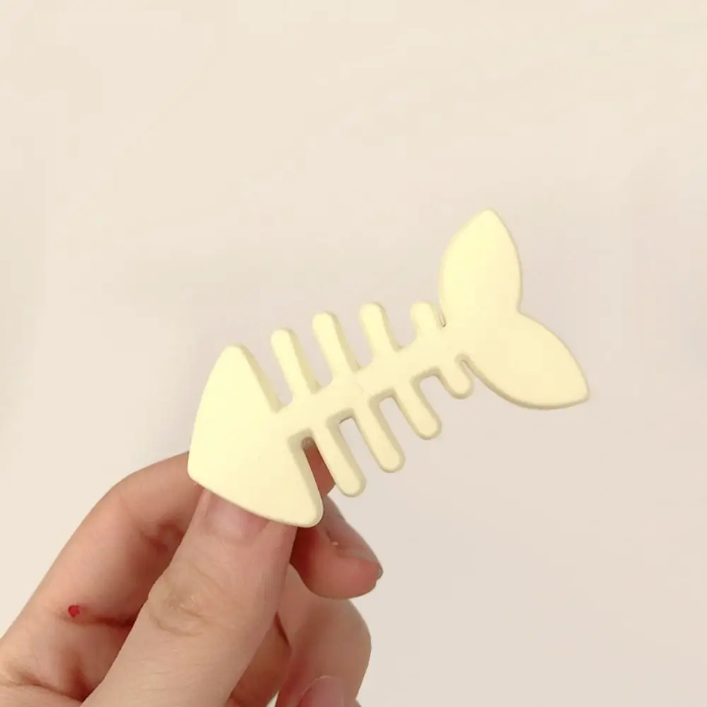 

Cute Animal Fish Bone Hair Clip Y2k Plastic Geometry Hair Accessories Headwear Hairpin Daily