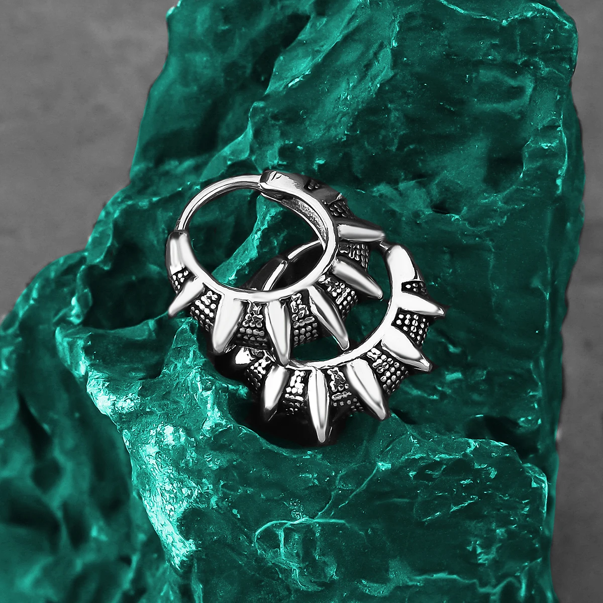 Gothic Tiny Spike H… - image