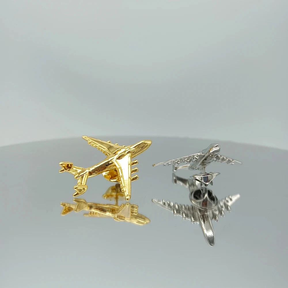 Antonov An-225 Brooch Badge Aircraft Shape Gold&Chrome Brooches High Grade Fashion Plane Brooch Pins Coat Accessories Gifts