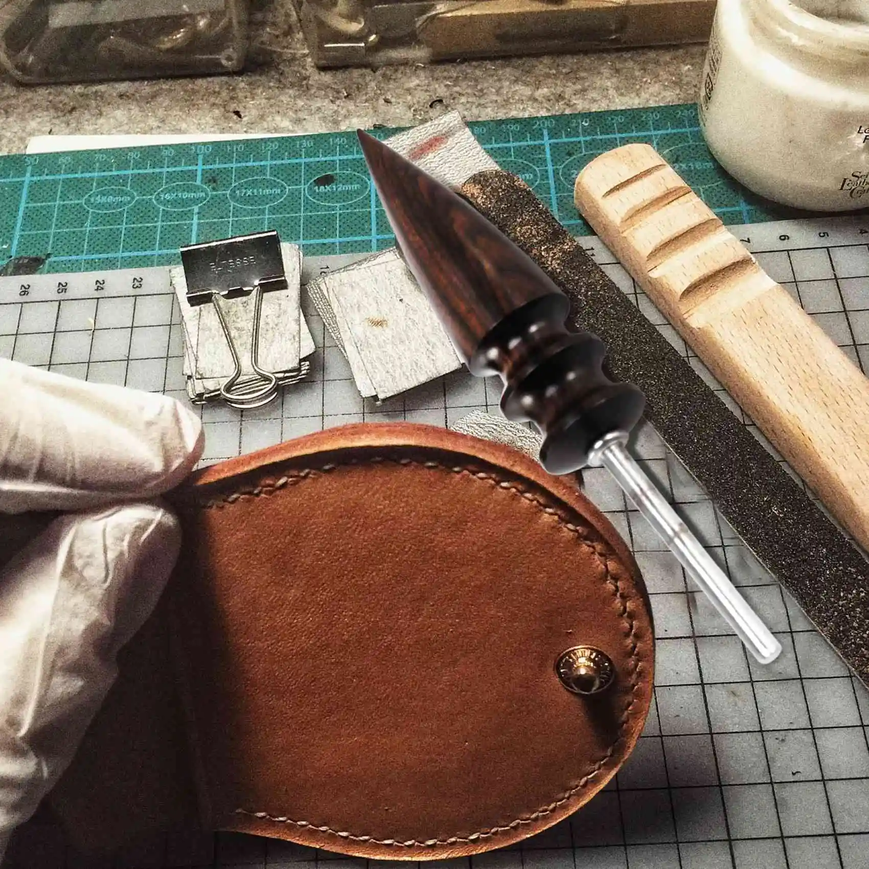 ドレメルロータリーツール用の先のとがった先端を備えたレザーバーニッシャー,ナラ,レザー,1インチ,8インチ,3mm, 2個