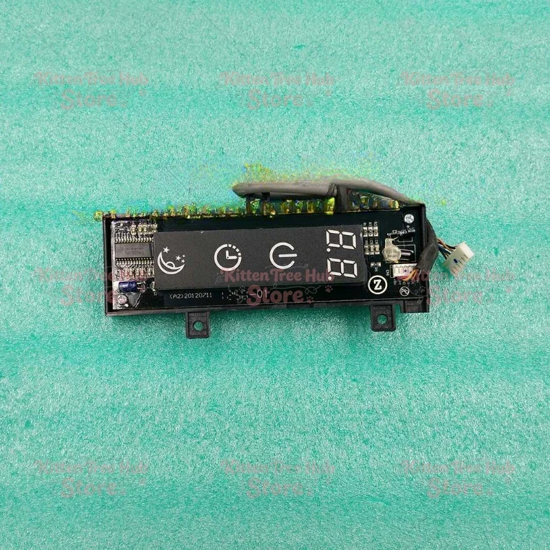Air conditioning receiving boarddisplay board