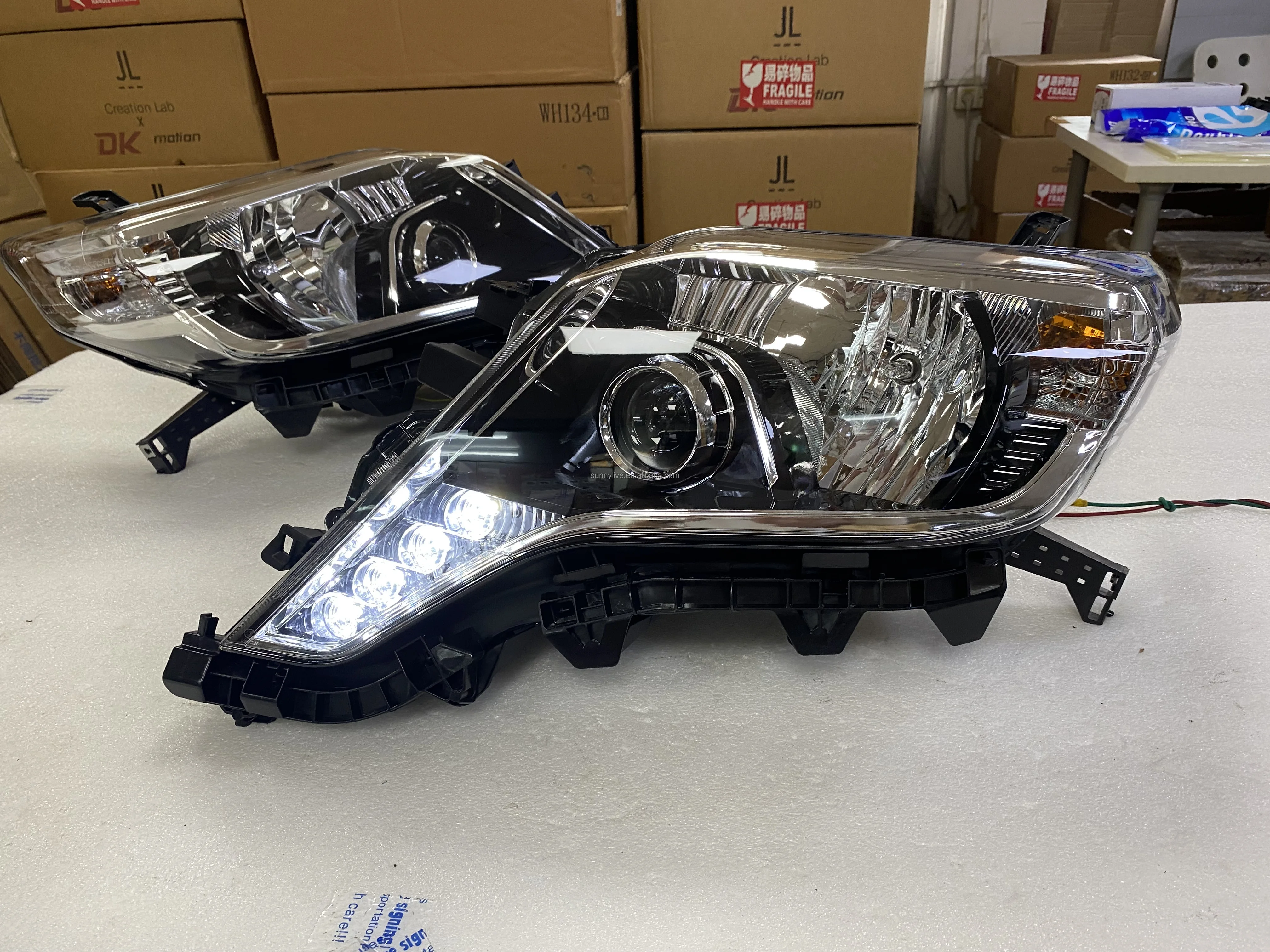 

2014-2015 Year for Prado FJ150 LED Headlight Projector Lens for Toyota LD