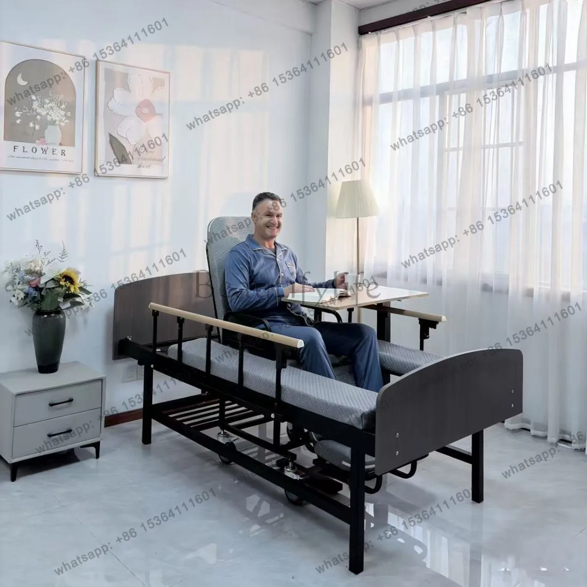 Hand-cranked multi-functional separate household seated and reclining bed for the elderly, one-click wheelchair separation