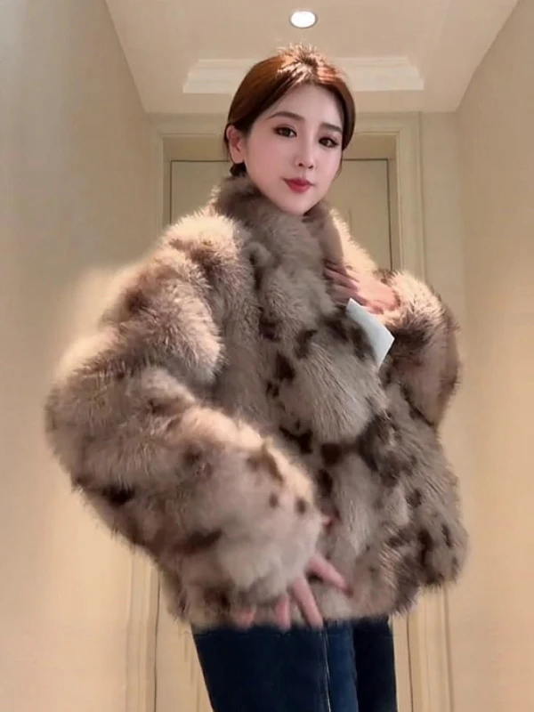 豪華な厚手の人工フォックスファーコート レディースファッション 秋冬新作 プラッシュアウター エコフレンドリー ソフトポリエステル裏地