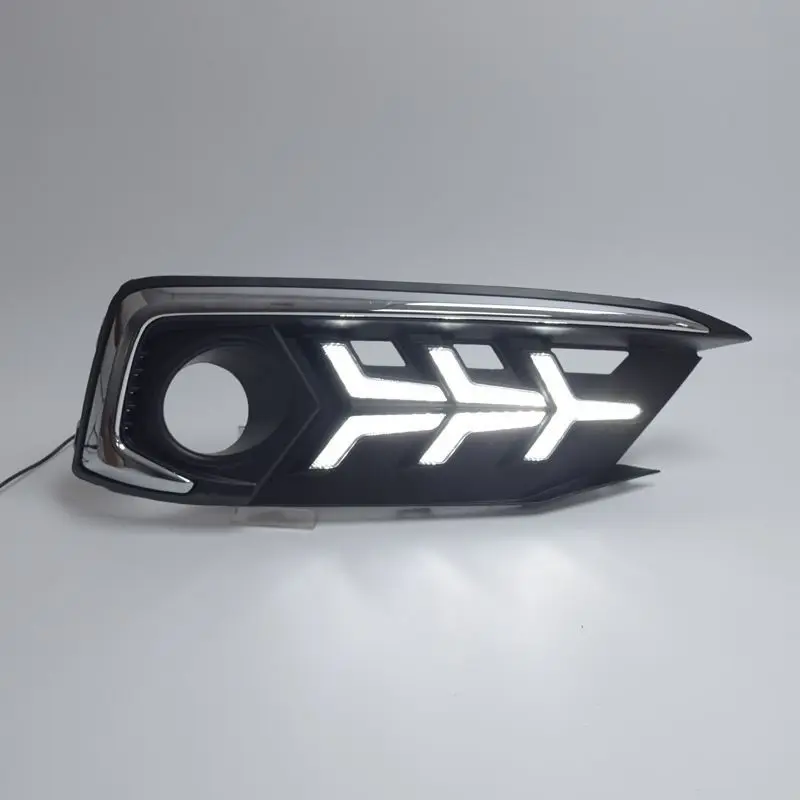 

SAAR подходит для гражданских дневных ходовых огней 10-го поколения, 19-20 моделей самолетов, передний бампер, трехцветная струящаяся светодиодная фара