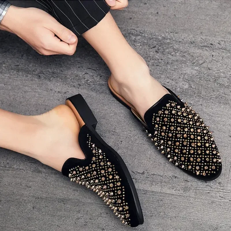 Summer Men Half Slippers Rivet Decoration Fashion Trend Nightclub Hairdresser Versatile Large Size 38-47 Comfortable Men Shoes
