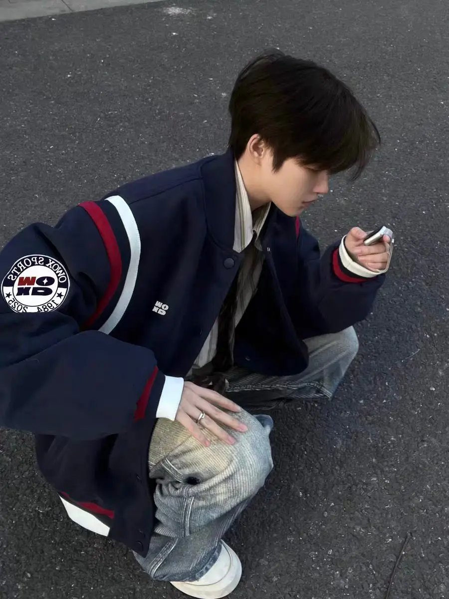 

Бейсбольный джат с вышивкой в американском стиле ретро, открытый кардиган, верхняя одежда, свободная мужская футболка в полоску для пар