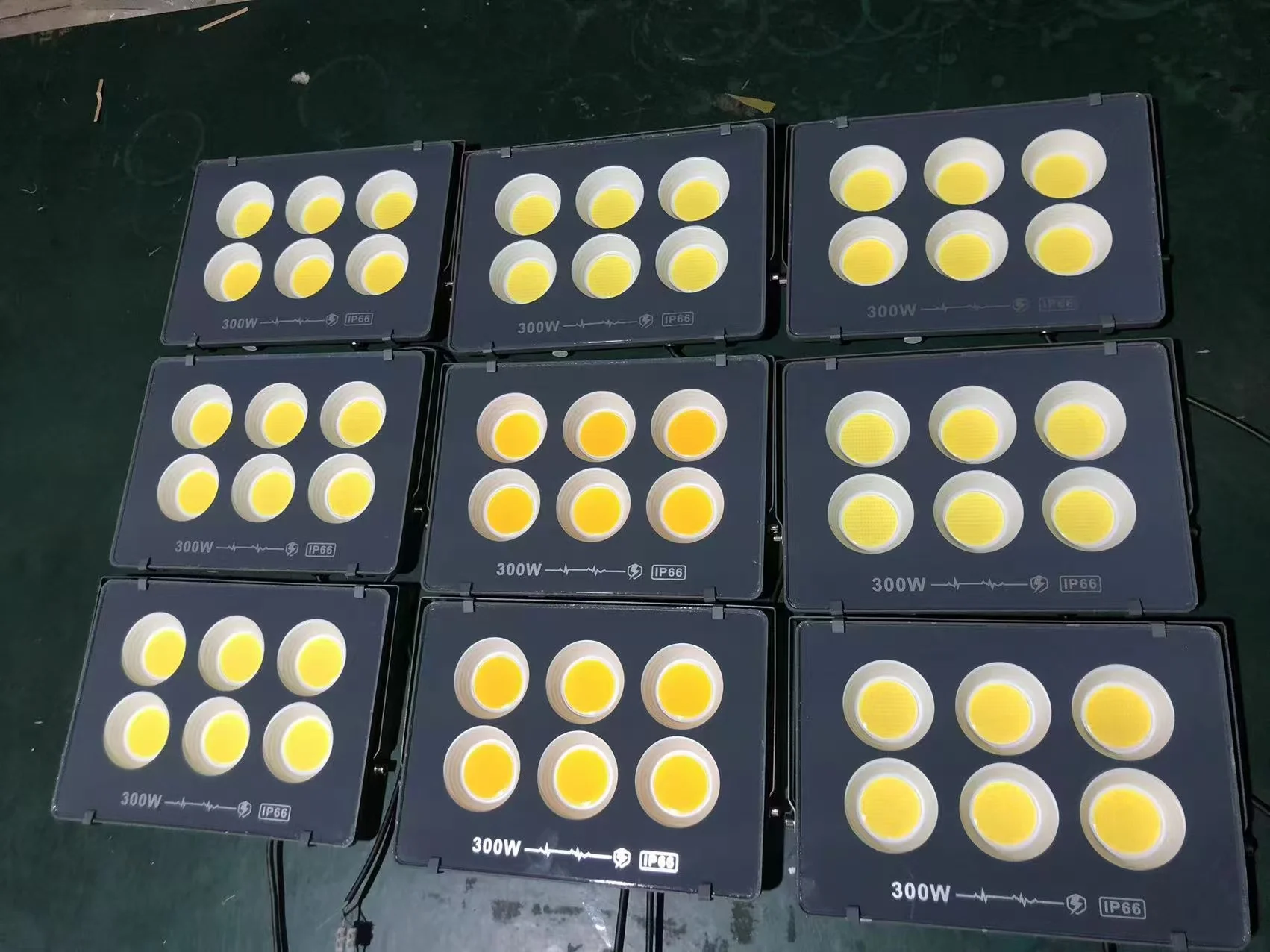 LED Lights AC110V AC220V LED Floodlight 100W 200W 300W 400W 500W 600W COB IP65 Waterproof Best Outdoor LED Floodlights