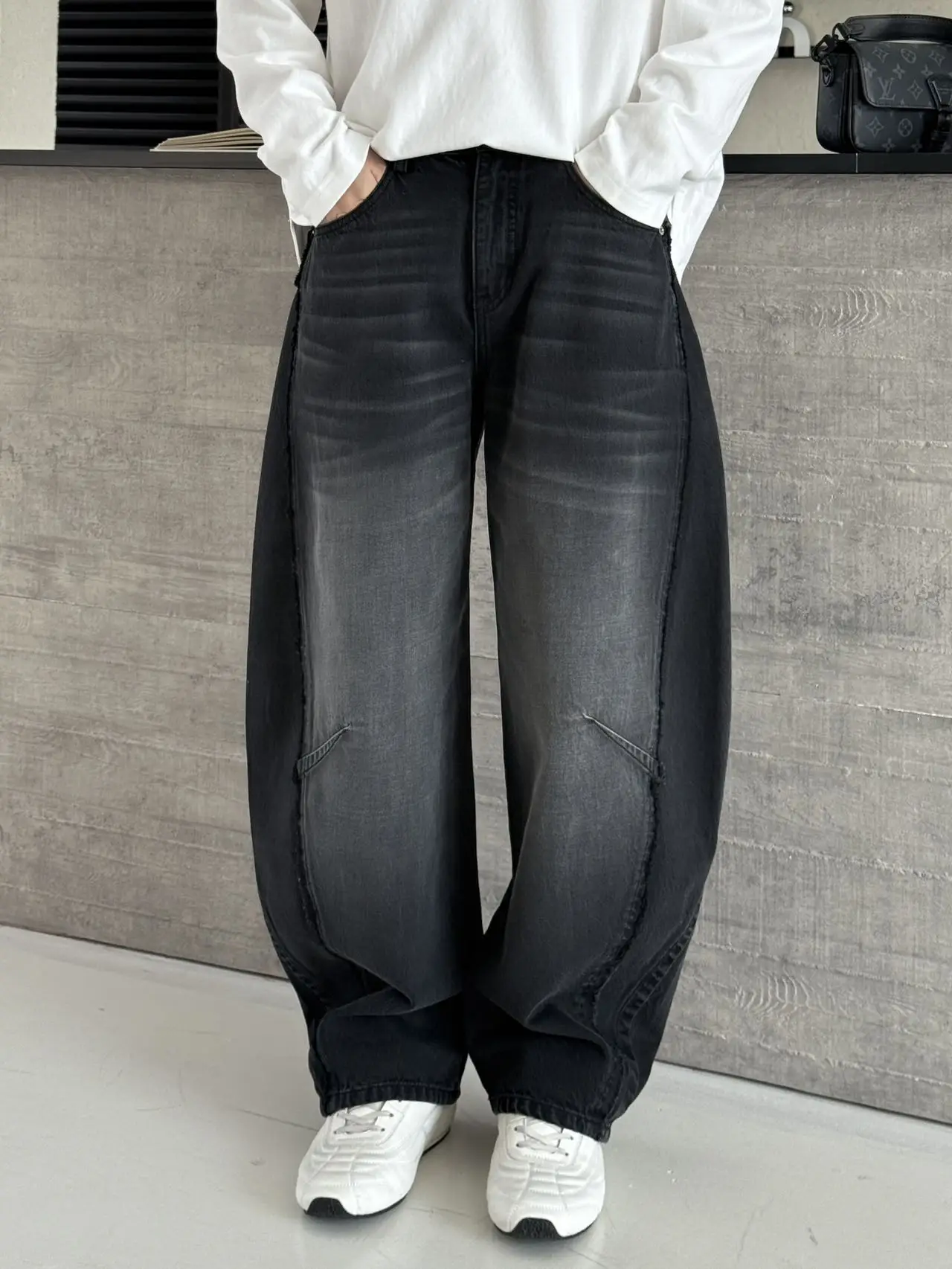 

Retro American Waed Men's Loose Straight Leg Jeans Spring 2026 Knife Distred Denim Casual Straight Tube Trousers