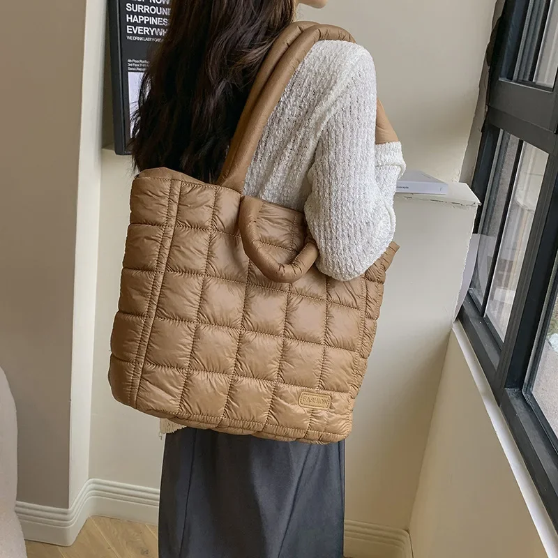 Fashion Large Capacity Quilted Padded Tote Bag Soft Puffer Women Handbags Lightweight Nylon Shoulder Bags Big Shopper Purses