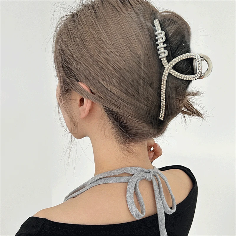 2023 New Rhinestone Letters Metal Grip Clip Retro Ponytail Hair Claw Clip Shark Clip Female Fashion Hair Accessories Gift