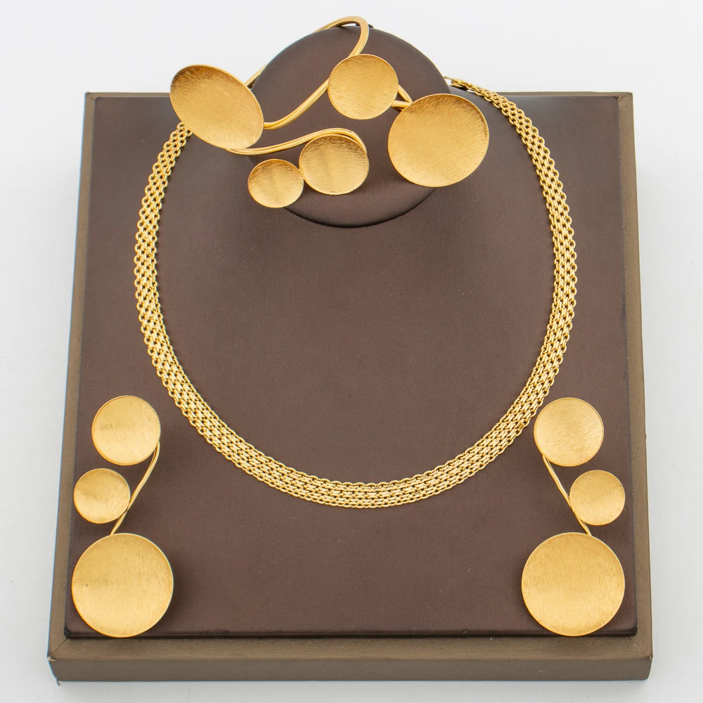 

Luxury Dubai Gold Plated Jewelry Set for Women Dangle Earrings and Necklace African New Weddings Cuff Bangle Ring Set for Party