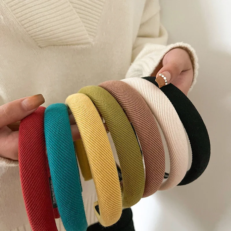 

Новые модные бархатные повязки на голову в стиле ретро, простая широкая повязка для волос из губки для женщин и девочек, элегантный универсальный обруч для волос, аксессуары для волос