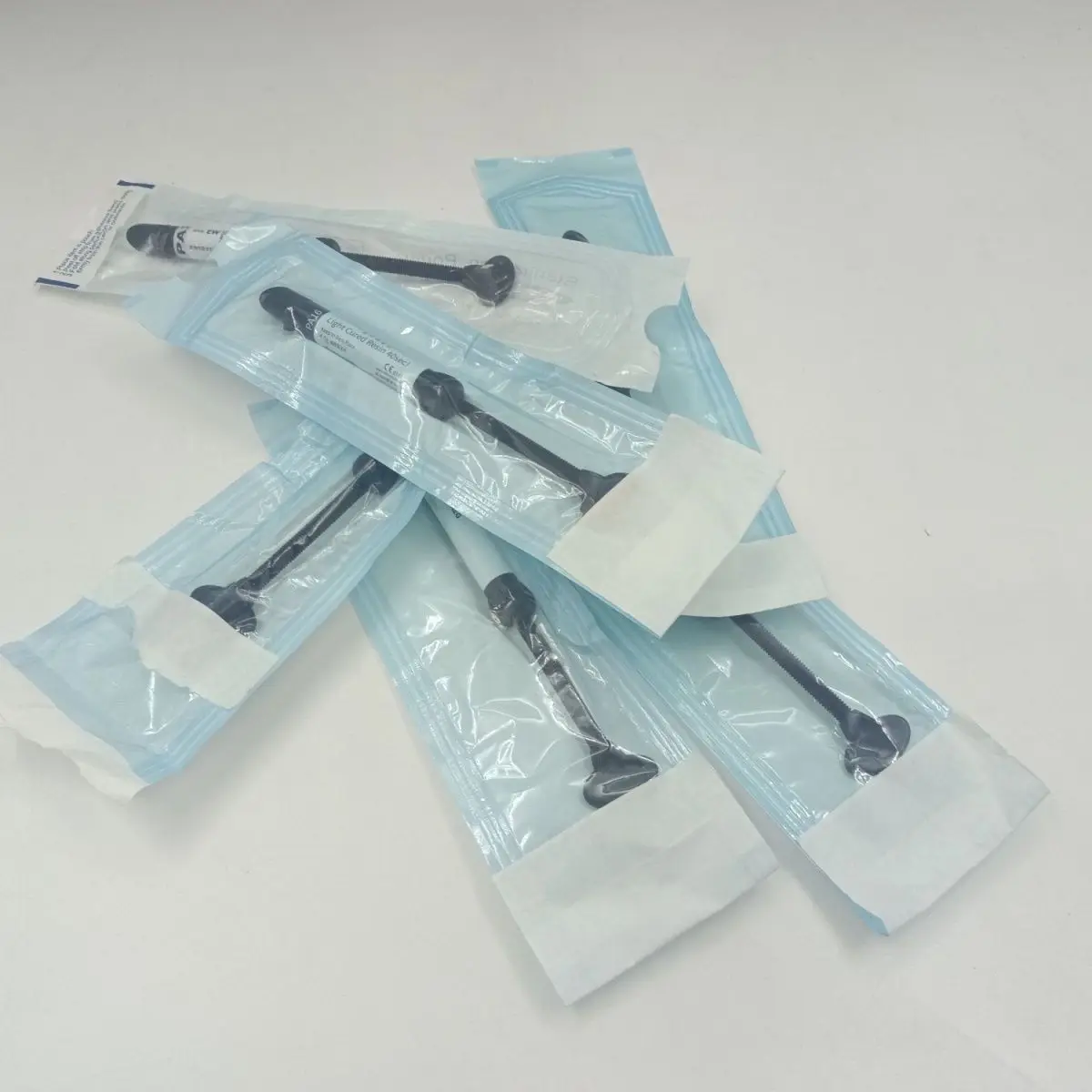Dental Materials Trainees Practice Whitening Resin Photocuring Resin Mixing Shaping Not Easily Brittle Cracked Laboratory clinic
