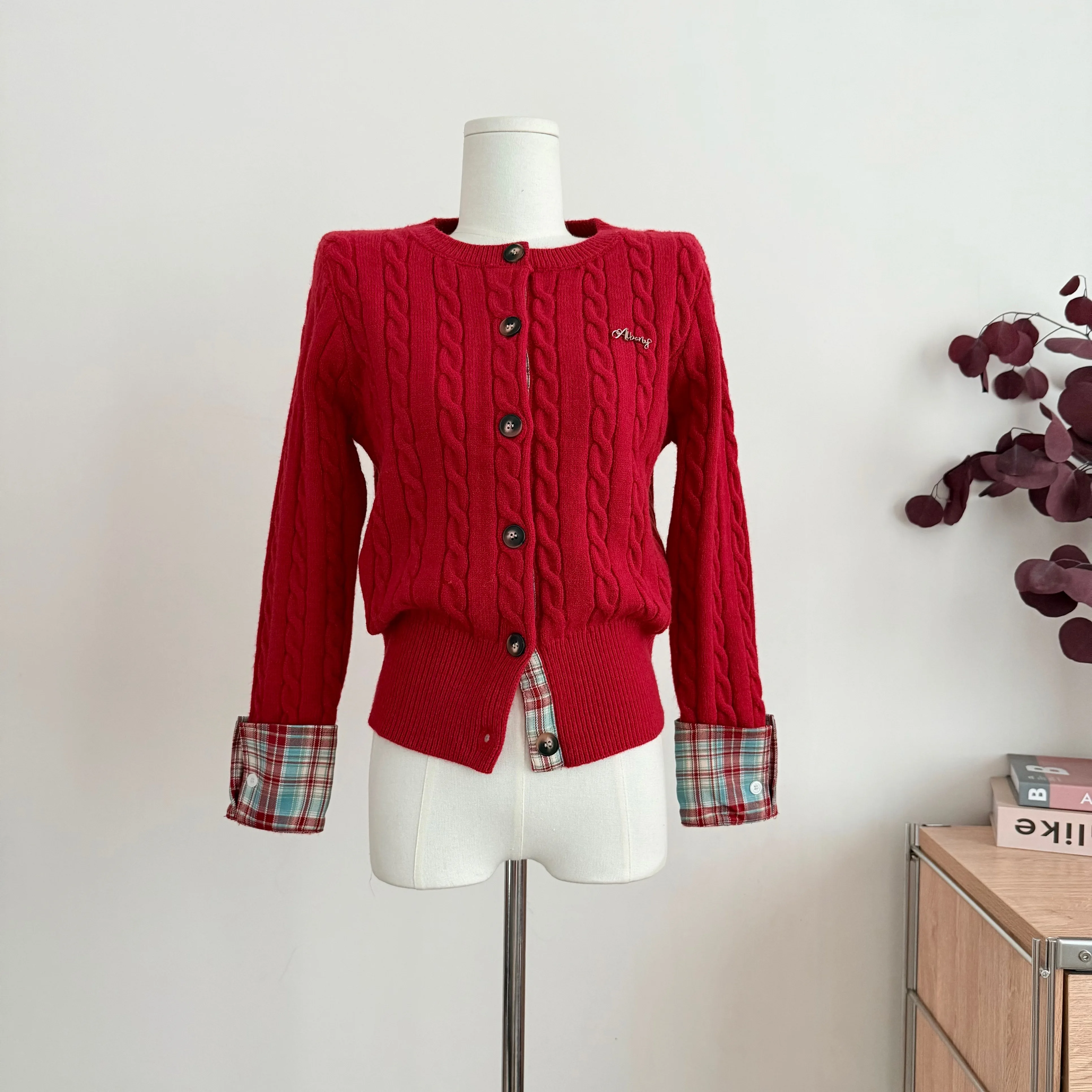 Vintage Red Plaid Sweater Coat New Autumn Winter Patchwork Design with Red Checkered Fashion Sweater Button Up Cardigan Jacket