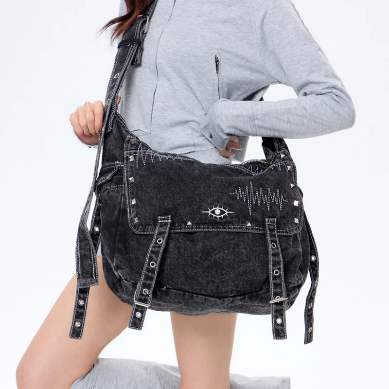 

Washed Denim women Messenger Bag Adjustable Strap Totes Embroidery big ladies handbag Rivets female Shoulder Bag Large Capacity