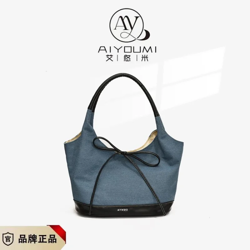 

Fashionable Casual Simple Messenger Bag For Women With Minimalist Letter Logo Vintage Look High-End Large Capacity