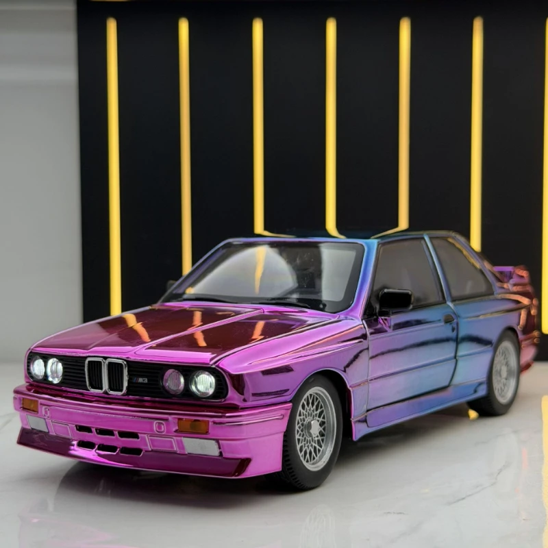 Simulation galvanisée 1:24 BMW M3 modèle de voiture de sport avec son et lumière Collection de véhicules jouets pour enfants Voiture Miniature