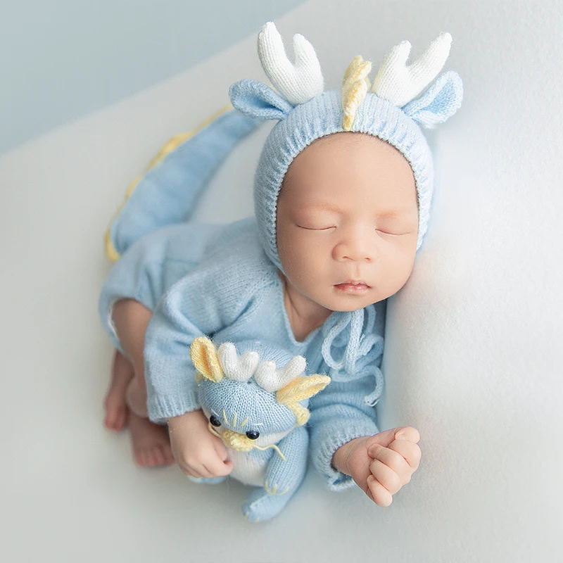 Dragon pakaian fotografi baru lahir, jumpsuit rajut biru, kostum fotografi kreatif lucu bulan penuh untuk Studio