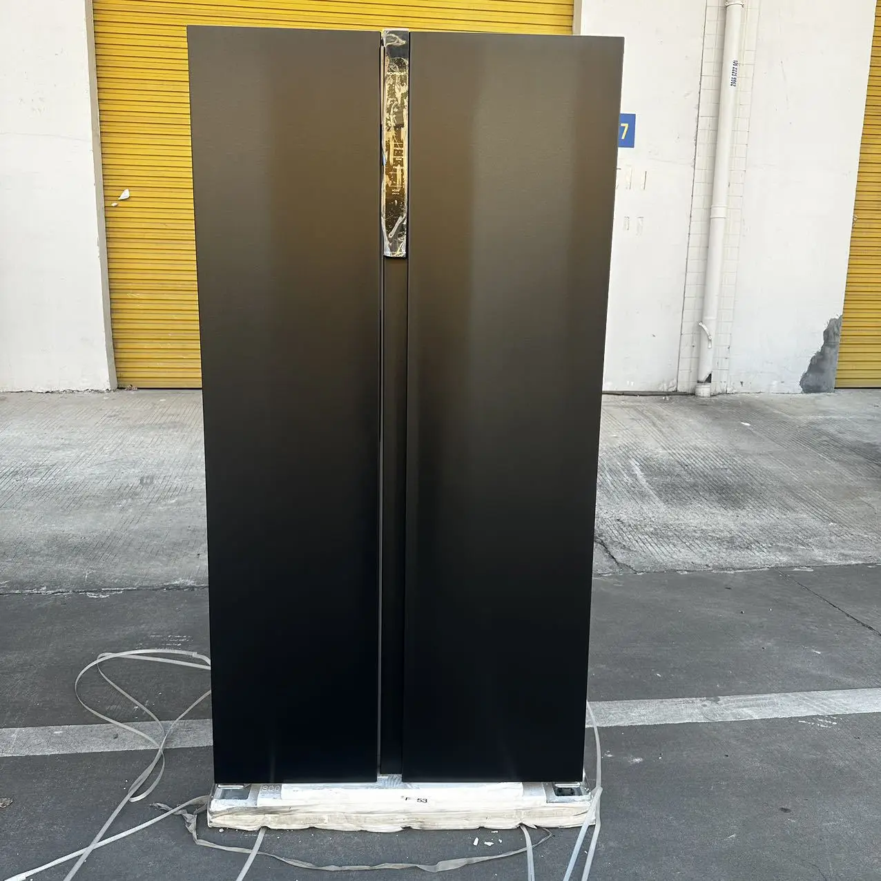 

690л 110 В двухдверные холодильники, холодильники и морозильники, домашнее коммерческое общежитие, умный охладитель сбоку, льдогенератор