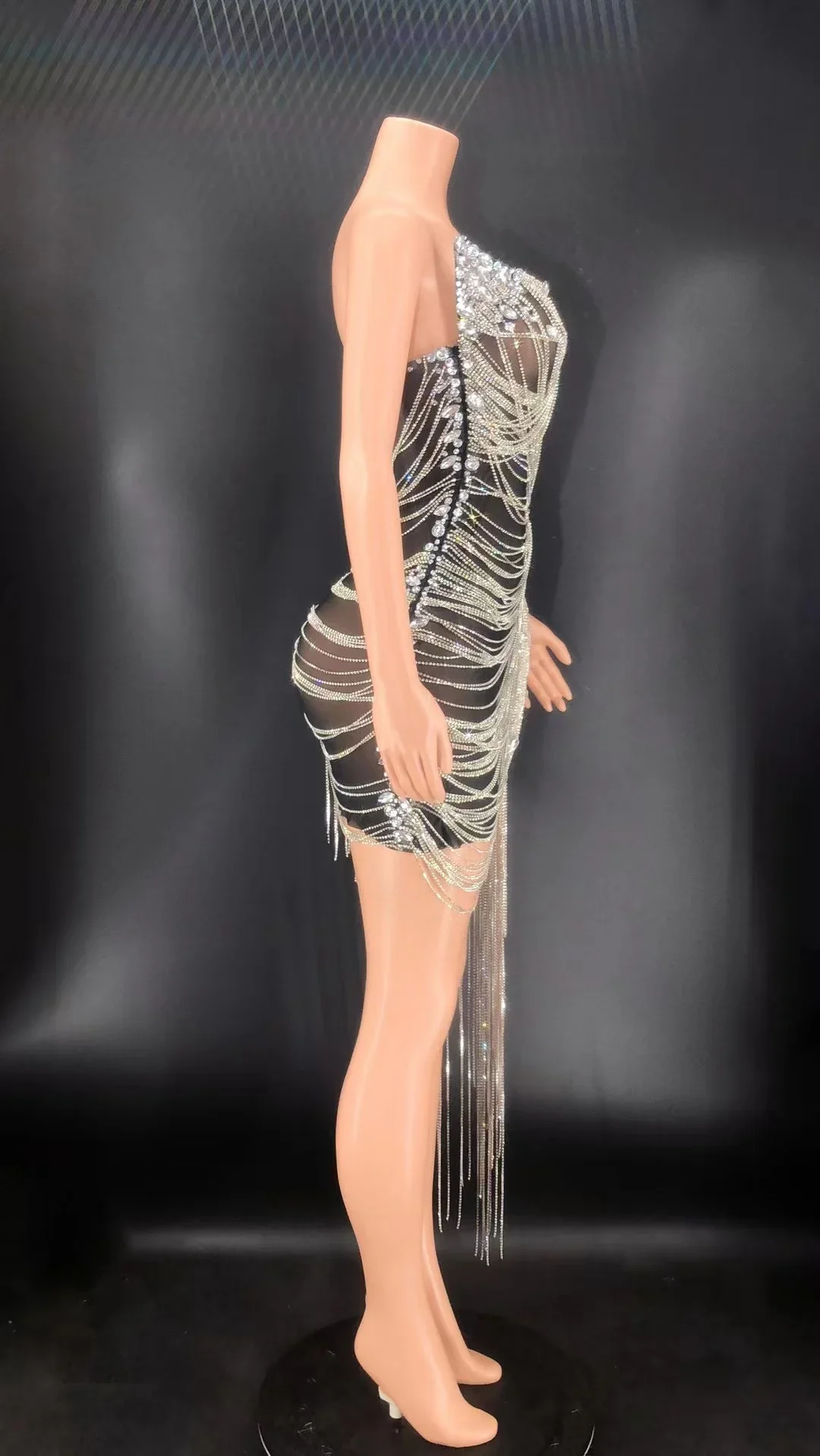 하이 퀄리티 빛나는 다이아몬드 긴 술, 우아한 이브닝 파티 원피스, 섹시한 스트랩리스 민소매 미니 원피스