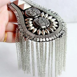 British Style Brooch Small Suit Shoulder Strap Multi Tassel Rivet Epaulet Epaulette Pin On Women Men Suit Accessories