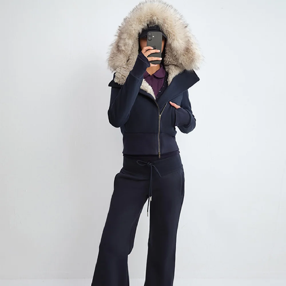 

2025 Women's Winter Lambswool Cotton Casual Zipper Hooded Jacket Y2k Clothing New Fashion High-Quality Versatile Tops Coat bra