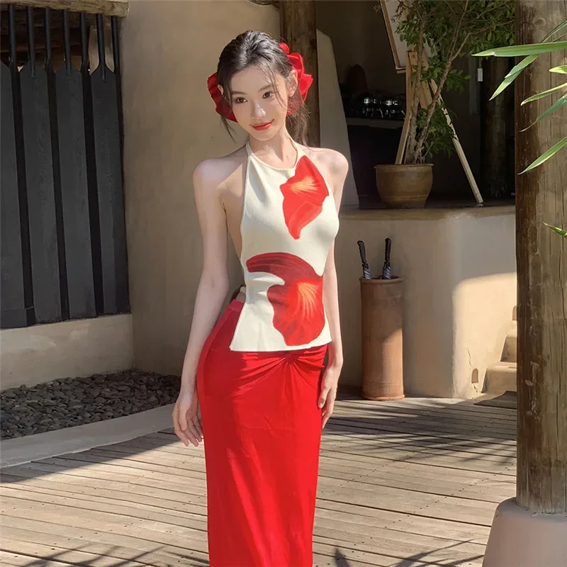 

Fashion 2025 Spring and Summer Women's Clothing Seaside Halter Neck Vest Sexy Hip Skirt Set