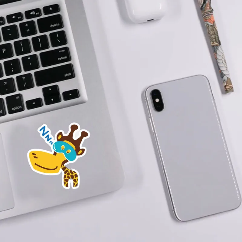 Autocollants girafe mignons, Graffiti d'animaux, autocollants imperméables, peuvent être utilisés pour décorer les bouteilles de bagages, les skateboards, les ordinateurs portables à moteur, la guitare