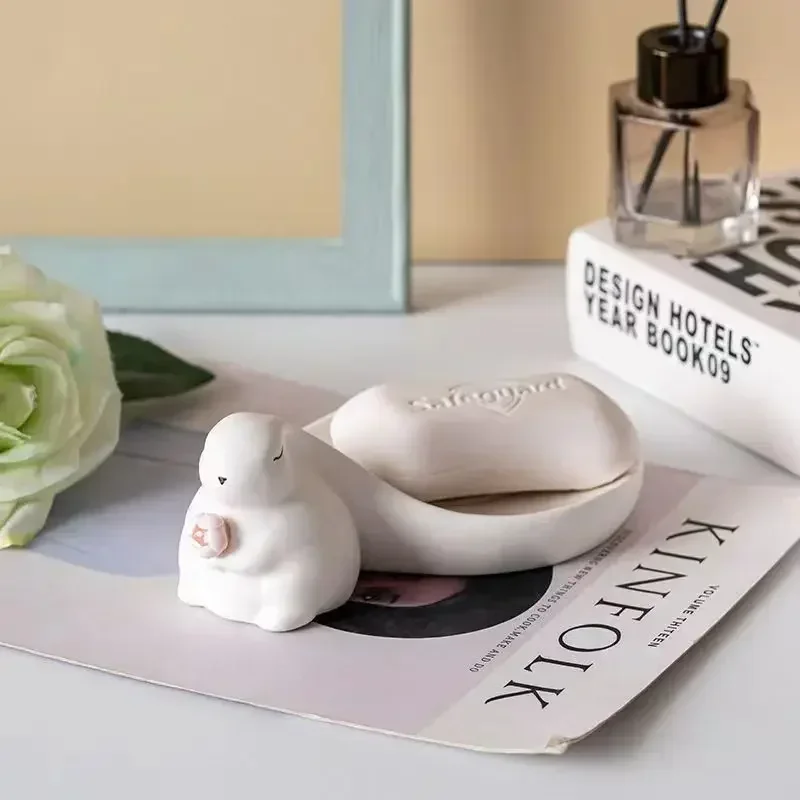 New Cute Rabbit Ceramic Soap Box Decorative Bathroom Drainage Soap Dish Storage Wash Desk Decor Home Accessories Christmas Gifts