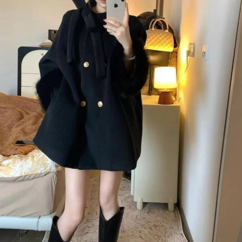 New Daughter Black Loose Slimming Cape Coat Women's Design Temperament Woolen Short Jacket Autumn and Winter