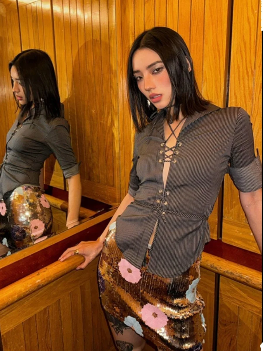 

Women Grey Striped Shirts and Blouses Korean Kawaii Harajuku Y2k 90s Fashion 2000s Vintage Long Sleeve Shirt Clothes 2025