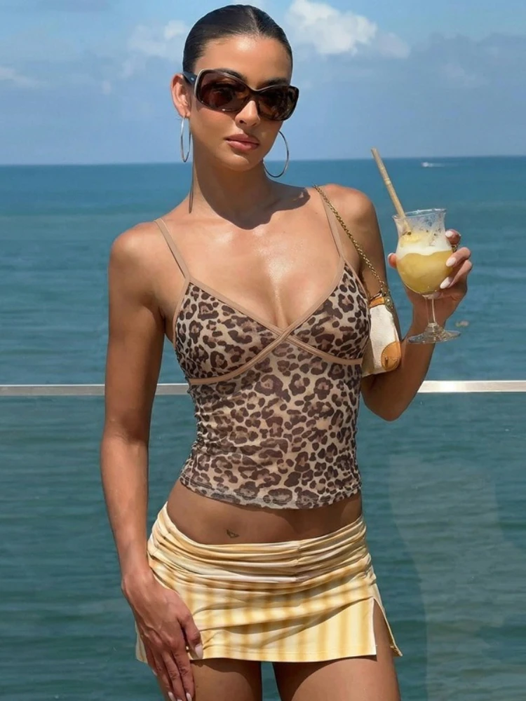 

FDYOUI Woman Clothing V-neck Leopard Camisoles Streetwear Y2K Female Backless Skinny Crop Tops Girls Sleeveless Corset T-shirt