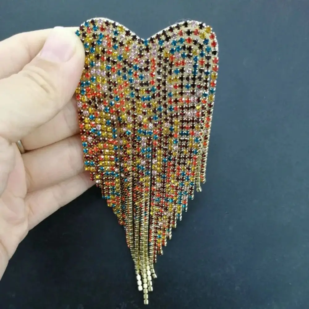 Delicate Retro Heart Tassel Epaulette Beaded Punk Brooch Long Chain Classical Shoulder Jewelry Men Women