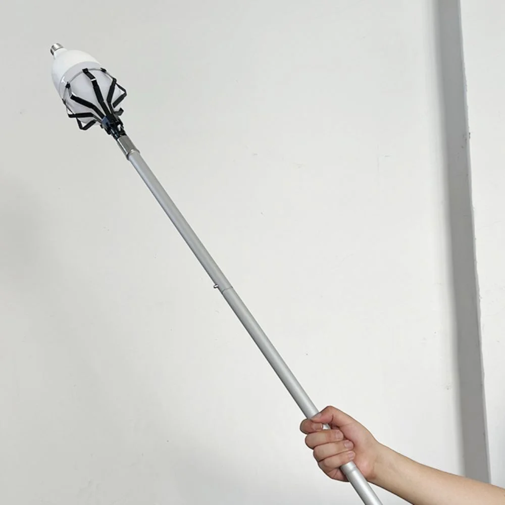 

Anti-slip Pads Light Bulb Changing Artifact Spring Ring Buckle Design Professional Light Bulb Picker Universal Labor-saving