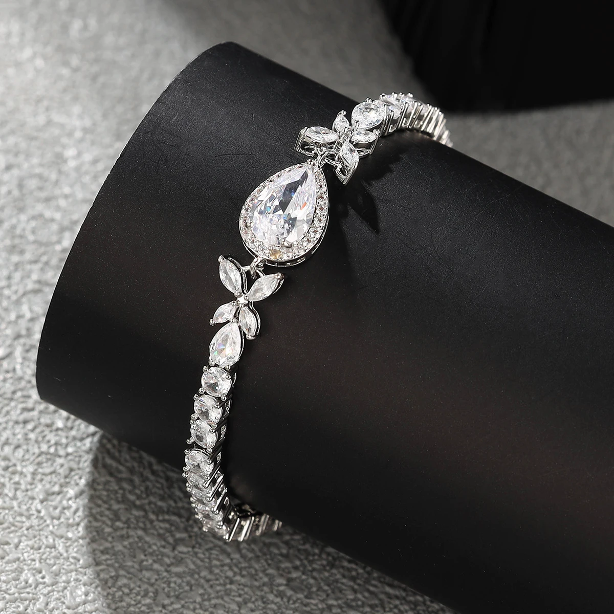 Drop pear zircon bracelet women's white premium temperament bracelet wedding jewelry