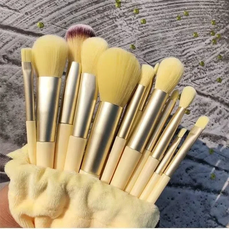 

13 makeup brushes Mo Lan Di green beauty fast drying makeup brush set super soft Blush Powder brush