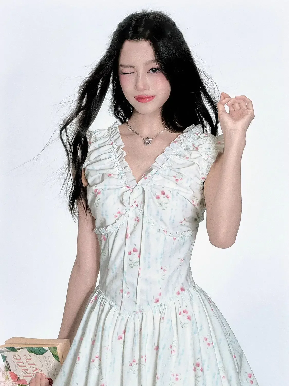 

Vacation Style V-neck Waist-cinching Floral Lace-up Flower Petal Dress Women's Summer Ruffle Princess Dress