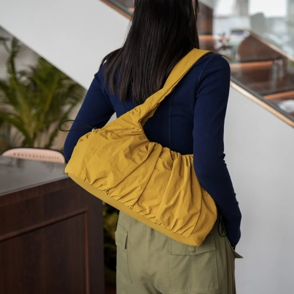 

Fashion Nylon Cloud Shoulder Bag Large Capacity Drawstring Cloud Tote Bag Personality Korean Ins Style Cloud Handbag Outdoor