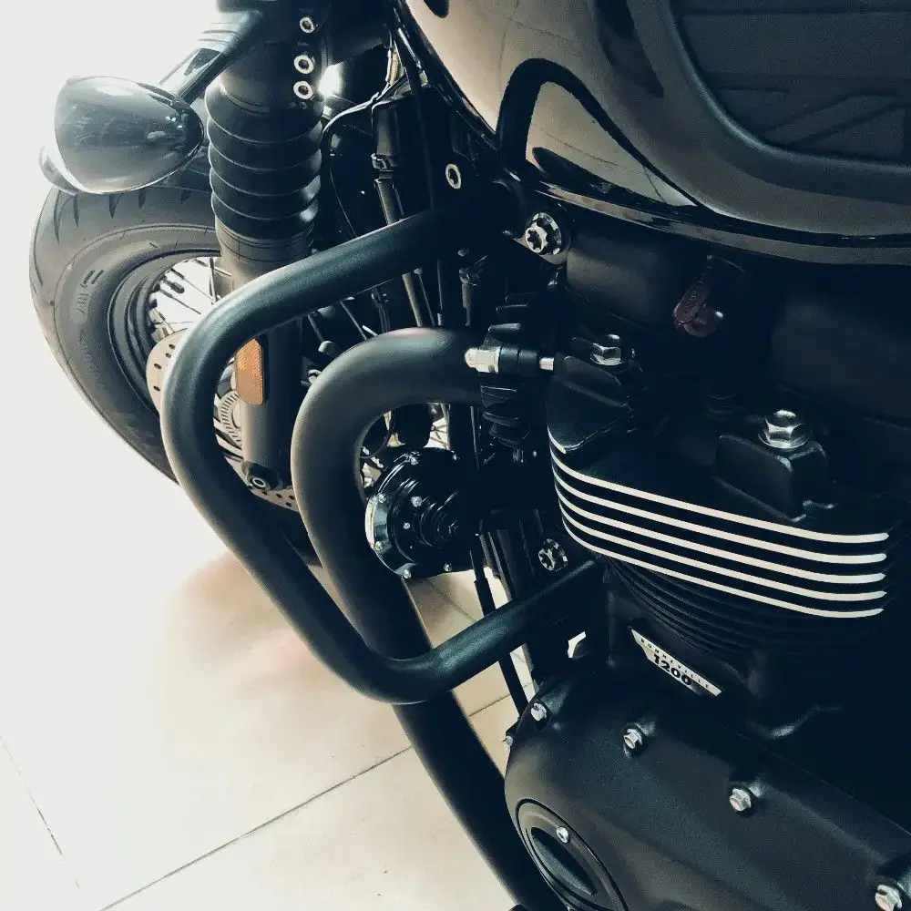 For Triumph Street Twin Cup Bonneville T100/T120 Bobber Thruxton 1200 R Cup Speedmaster Engine Guard Crash Bar Bumper Protector