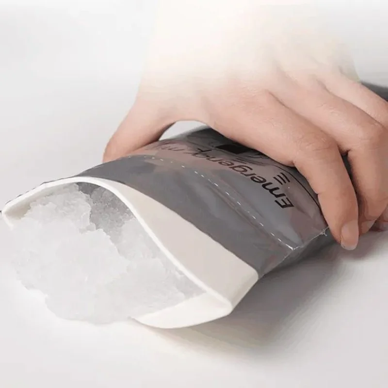 Portable Emergency Urine Bag - Travel Mini Toilet and Vomit Bag, Suitable for Outdoor/Car Use, Disposable Plastic